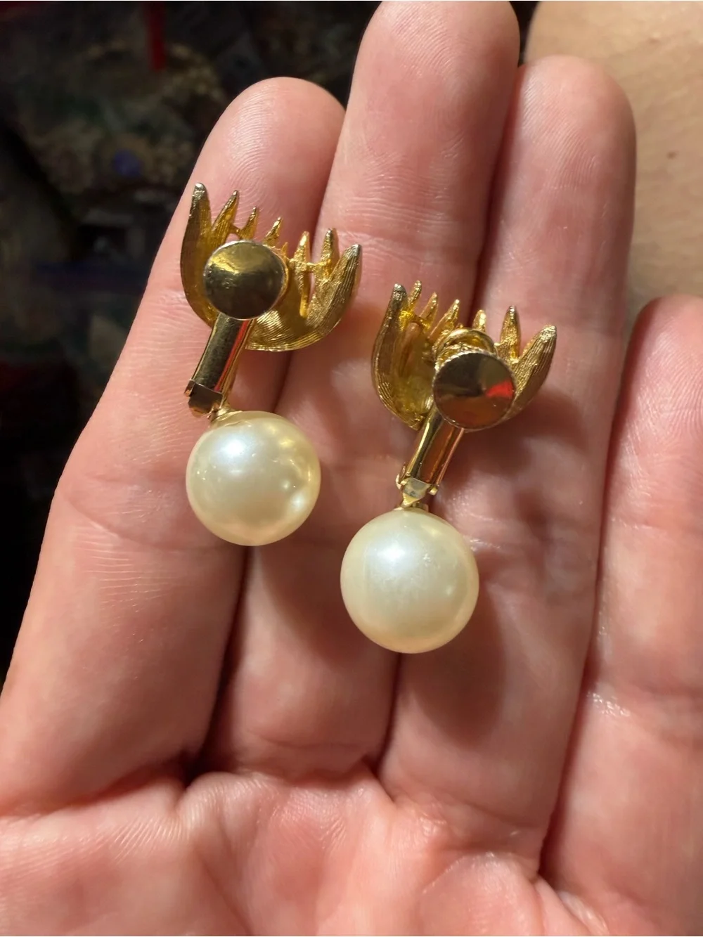 N/A elegant gold
